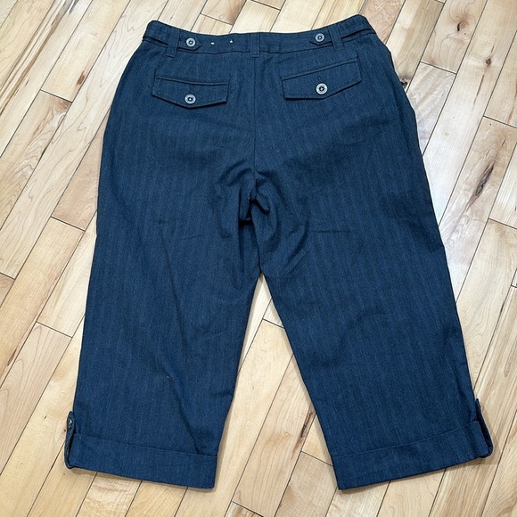 Sonoma Capris - Picture 2 of 9